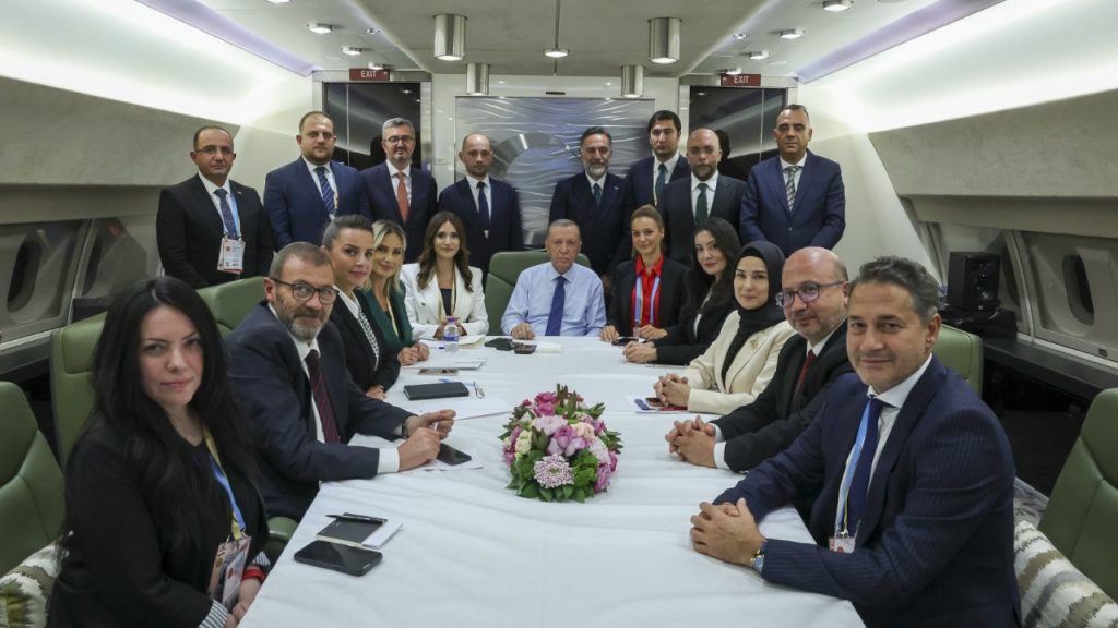 Erdoğan: Emeklilerimizi memnun edecek adımlar atacağız