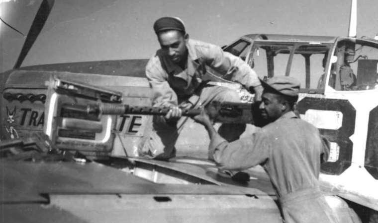 İkinci Dünya Savaşı’nda kaybolan pilotun kimliği yıllar sonra tespit edildi