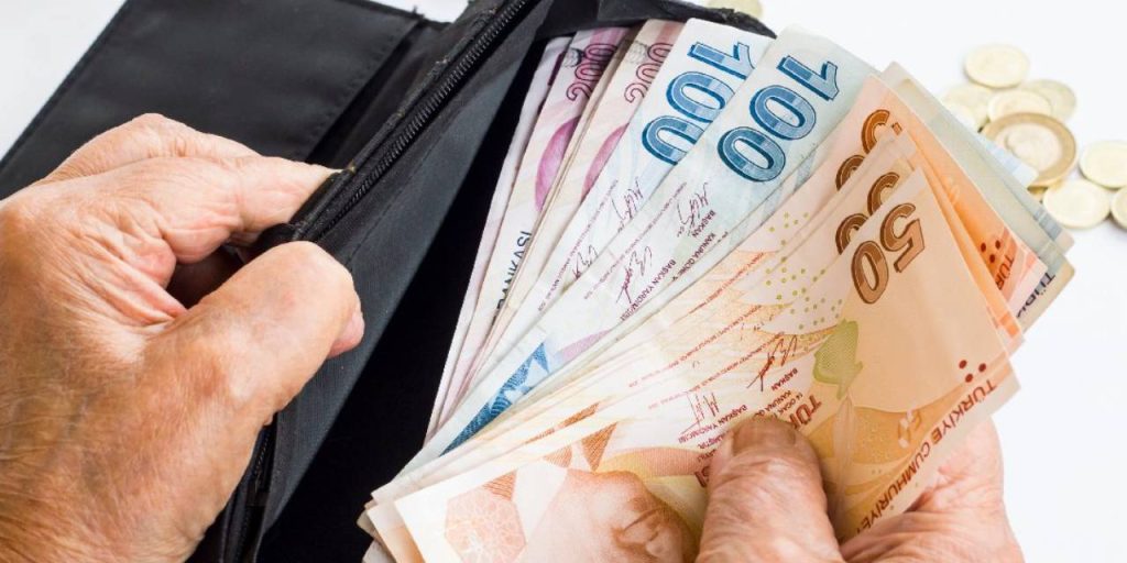 Memur Ve Emekliye Ne Kadar Zam Yapılacak? Bakan Rakam Verdi!