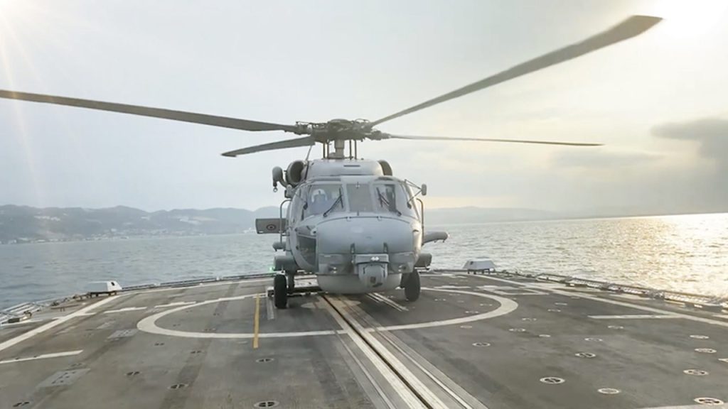 Günün haberini kimse görmedi: Ambargo kanatlandırıldı… İlk inişi kadın pilotumuz yaptı