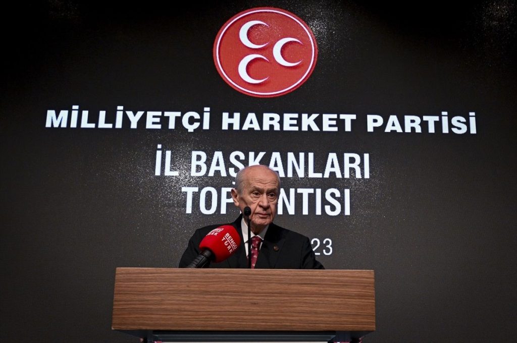 MHP Genel Başkanı Bahçeli: “Damadının hain dediğine bugün kahraman diyenler aynı ihanetin yolcularıdır.”