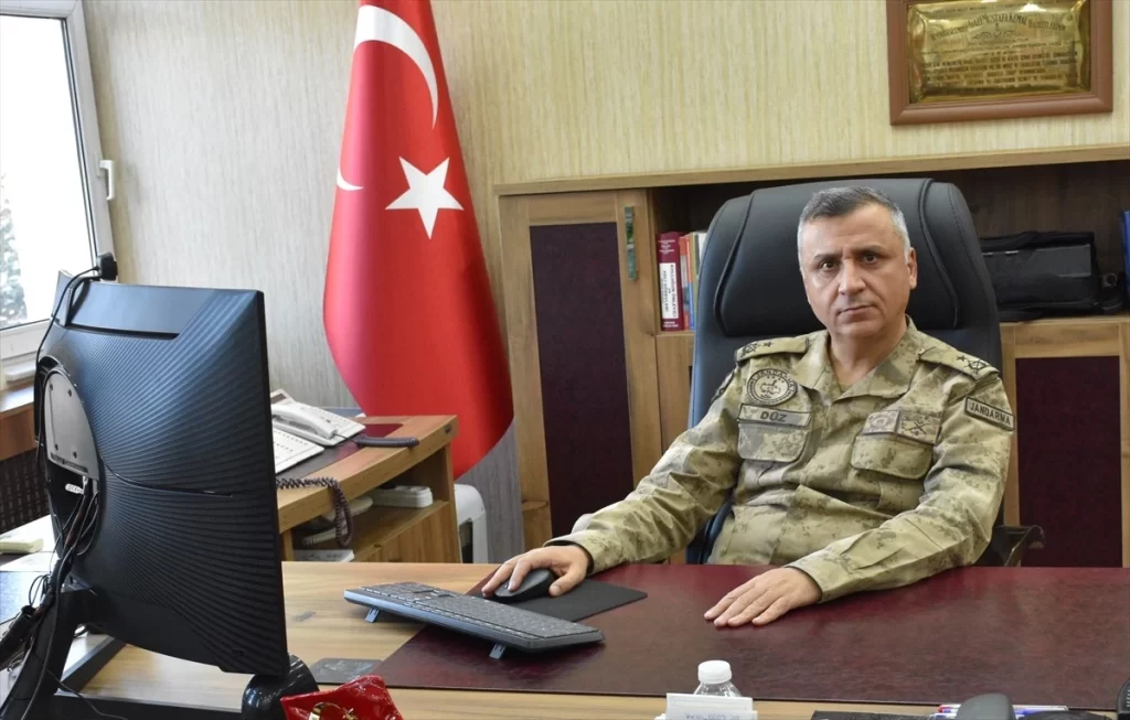 İl Jandarma Komutanı Tuğgeneral Metin Düz, oylamaya katıldı