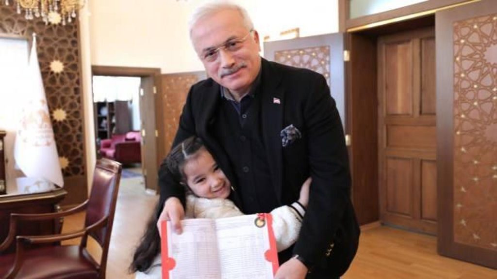 Şehit uzman çavuşumuzun çocuğunun Vali ziyareti yürekleri Isıttı