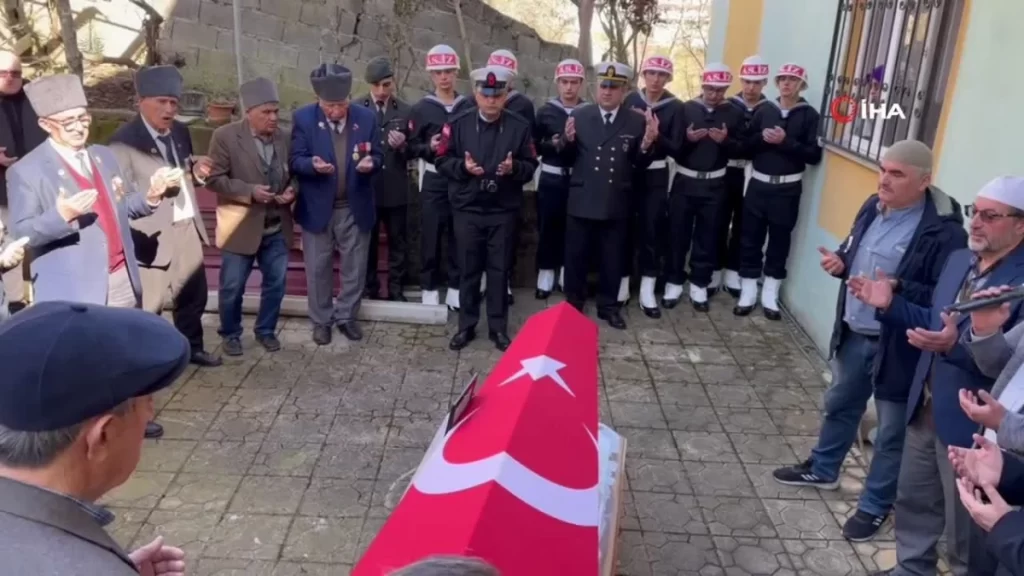 71 yaşında vefat eden Gazimiz defnedildi