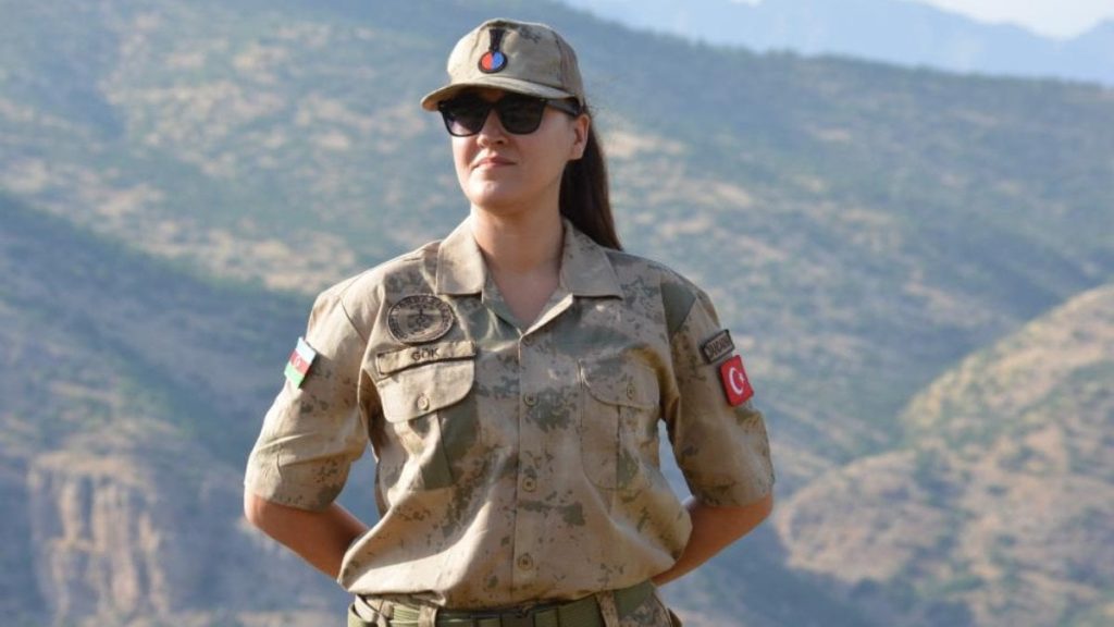 Azerbaycanlı kadın korucu Hakkari’de 6 yıldır vatan nöbetinde