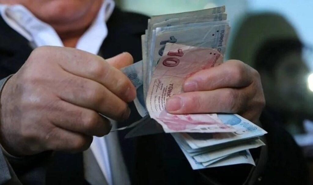 AKP’den emekli maaşı açıklaması: Yeni dönemde neler değişecek?