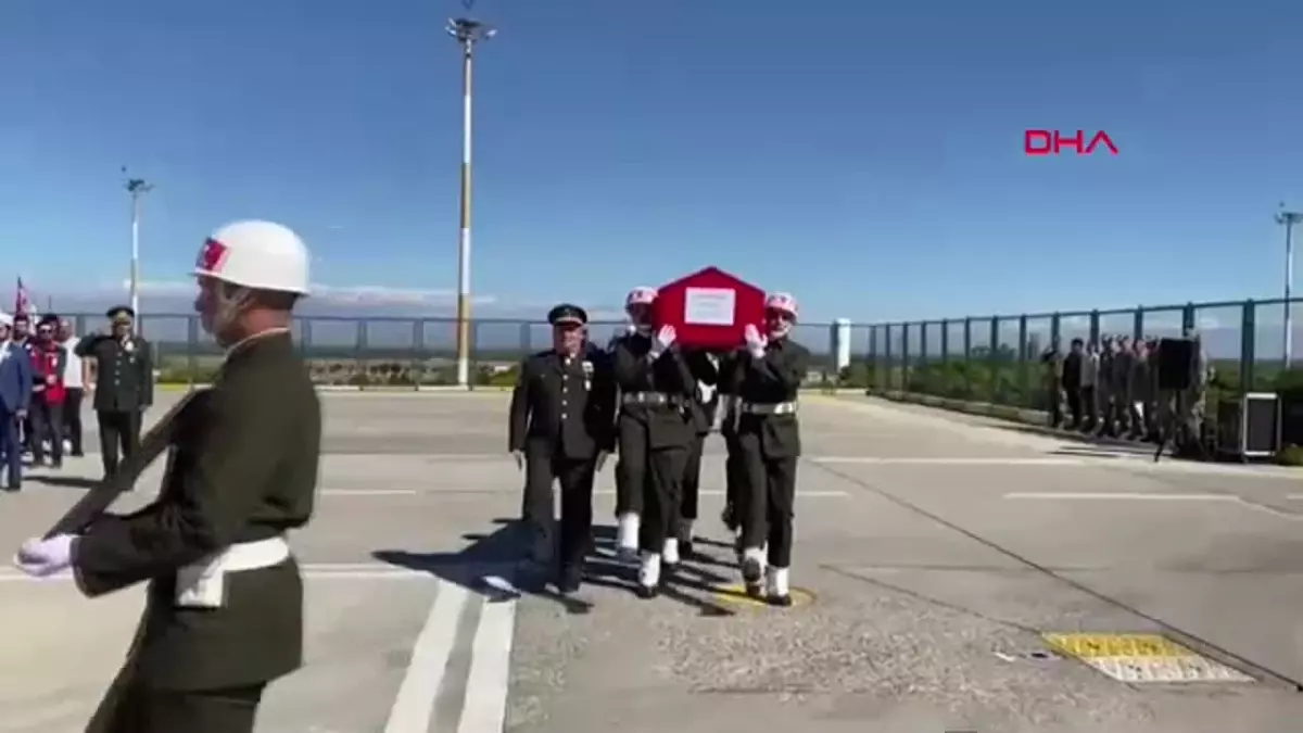 Askeri Araç Kazasında şehit olan uzman çavuşumuz, memleketine uğurlandı