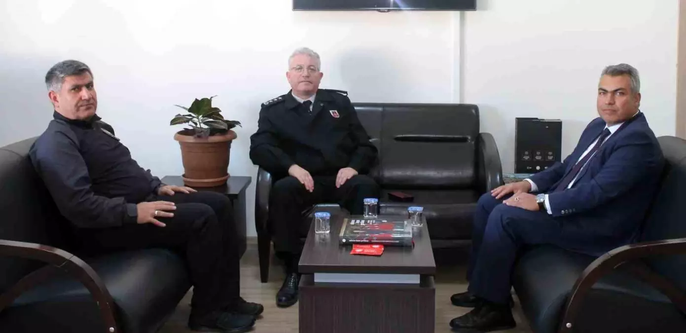 İl Jandarma Komutanı ve İl Emniyet Müdüründen Cumhurbaşkanlığı İletişim Başkanlığına Ziyaret