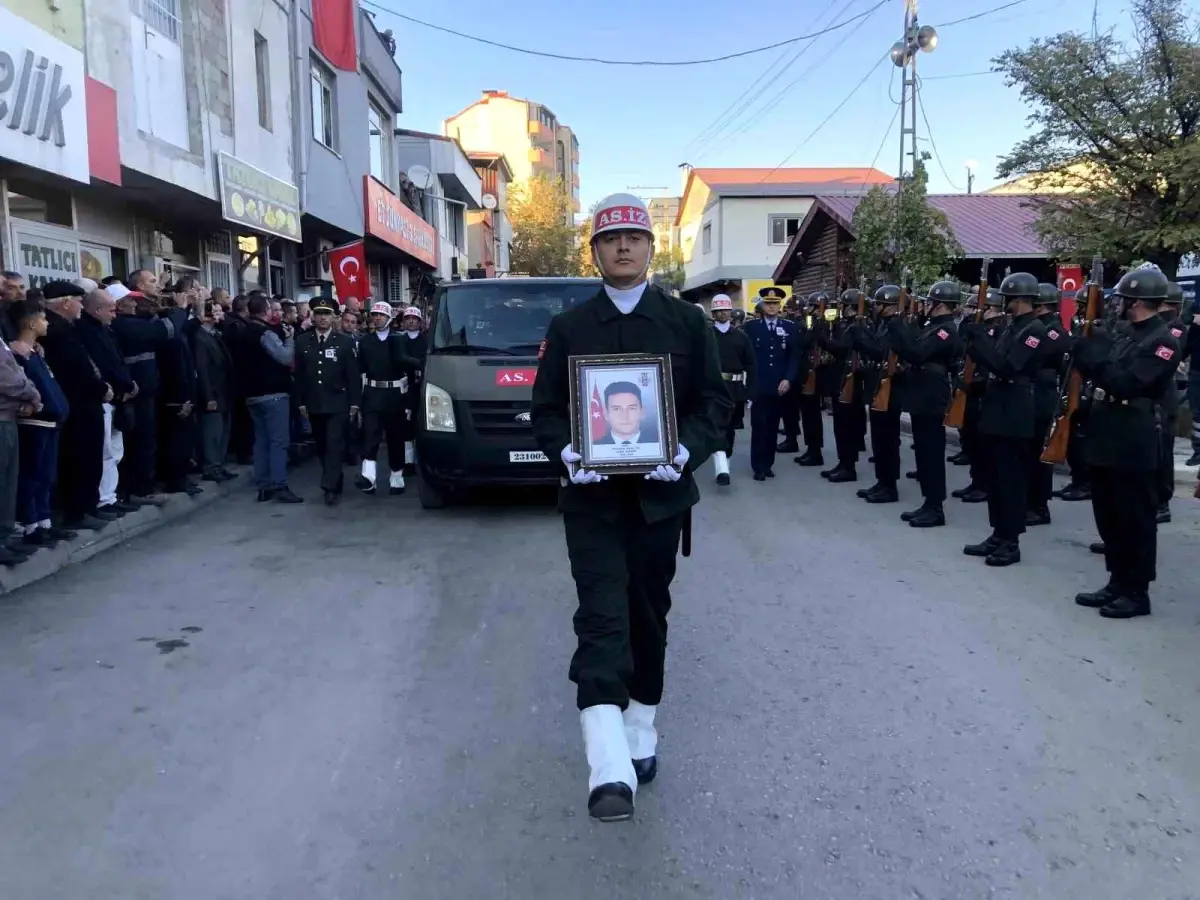 EĞİTİMDE ŞEHİT OLAN TEĞMENİMİZE SON VEDA