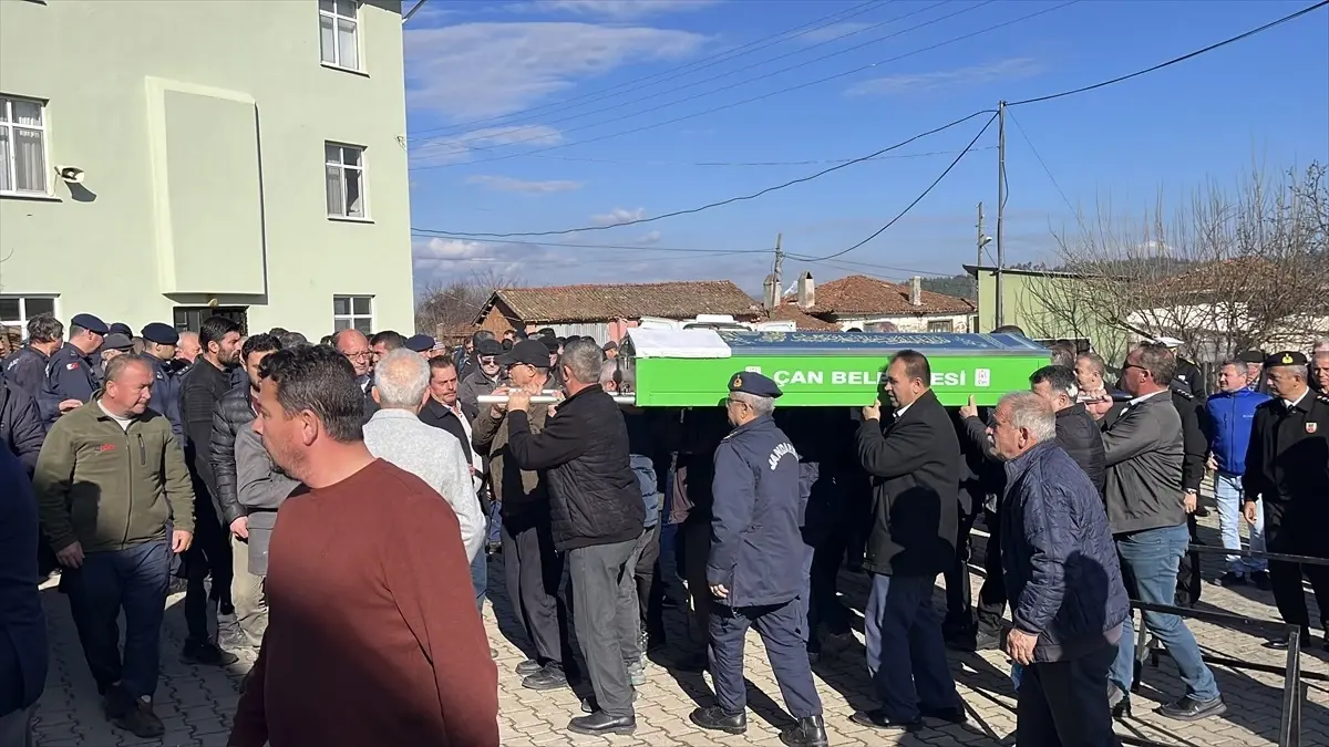 Jandarma Eğitim Merkez Komutanı Kıdemli Albay Mustafa Çakır’ın babası  Son Yolculuğuna Uğurlandı