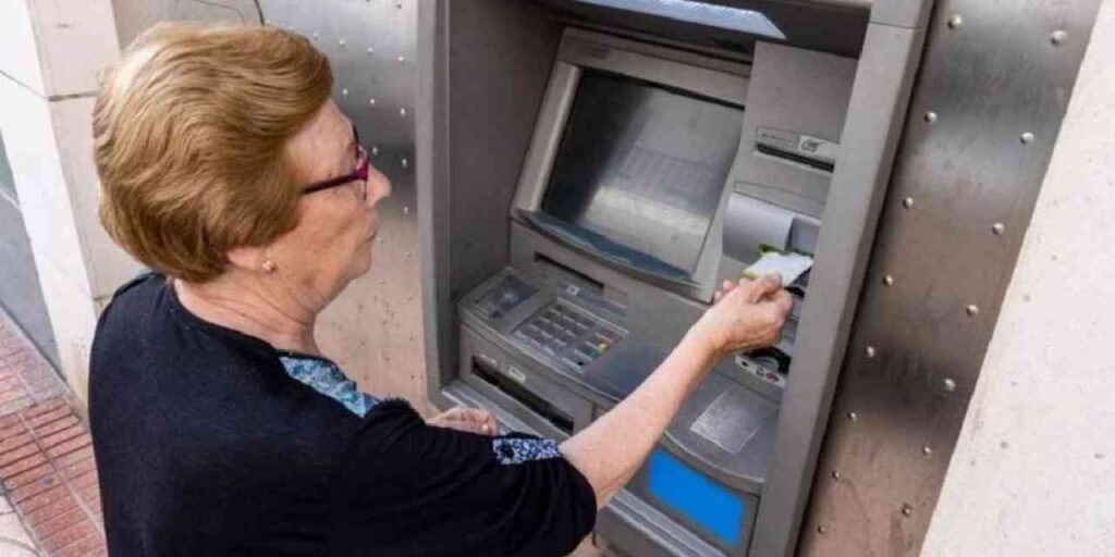 EMEKLİLERİN HESABINA 27 BİN TL YATACAK: SON TARİH 30 EYLÜL