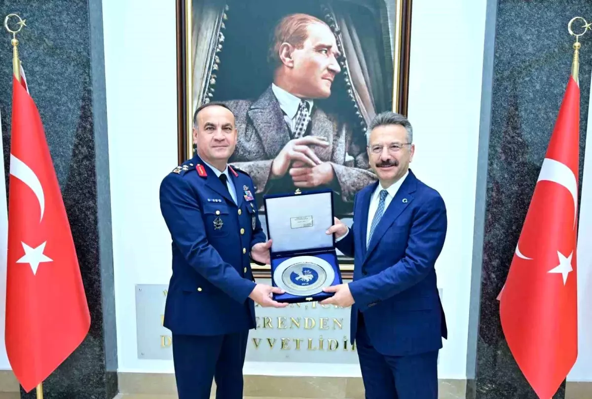 HAVA KORGENERAL RAFET DALKIRAN’DAN VALİ HÜSEYİN AKSOY’A ZİYARET