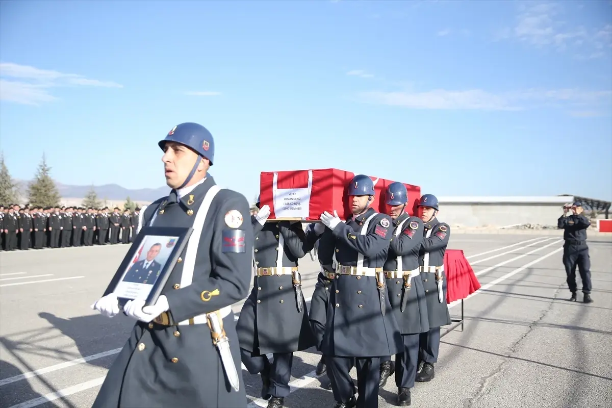 İLÇE JANDARMA KOMUTANI ASTSUBAY KIDEMLİ BAŞÇAVUŞUMUZDAN ACI HABER!