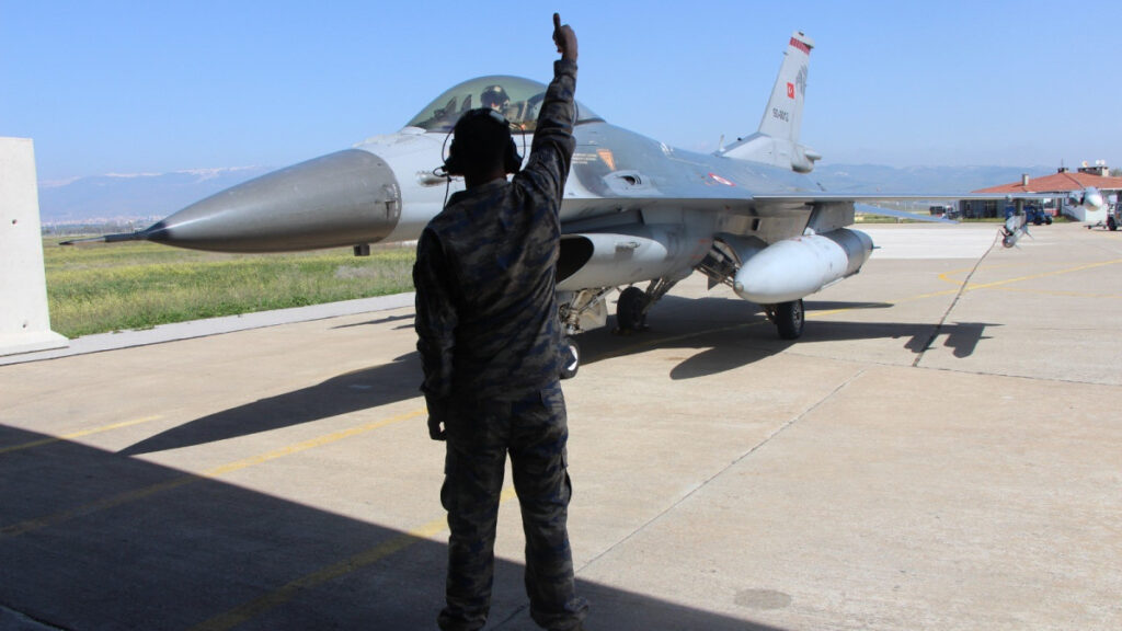 UÇAK KAZASINDA MERZİFON 5. ANA JET ÜSSÜ ’10 ŞEHİT’ VERDİ