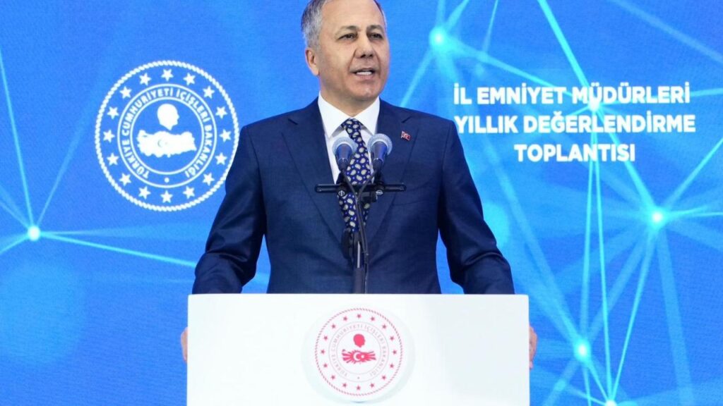 EMNİYET GENEL MÜDÜRLÜĞÜ BAŞKANLIK OLUYOR! POLİSE 12-36 ÇALIŞMA SİSTEMİ GELİYOR