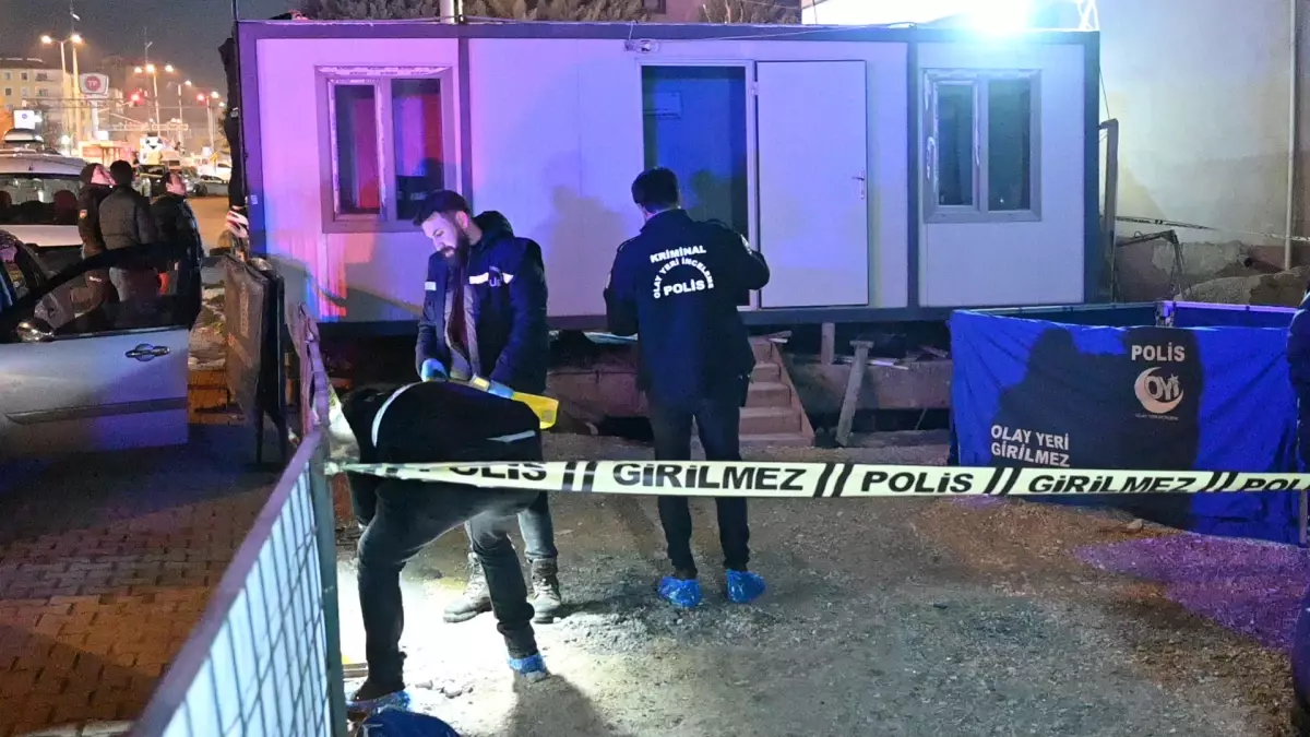 UZMAN ÇAVUŞ BACANAĞINI ÖLDÜRÜP İNTİHAR ETTİ