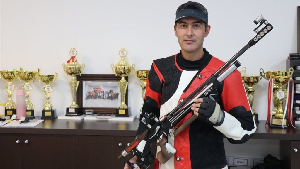 ASTSUBAY OKULUNDA EĞİTİM ALMIŞTI! AHMET BAYRAK, HEDEFİNE 2028 YAZ OLİMPİYATLARI’NI KOYDU