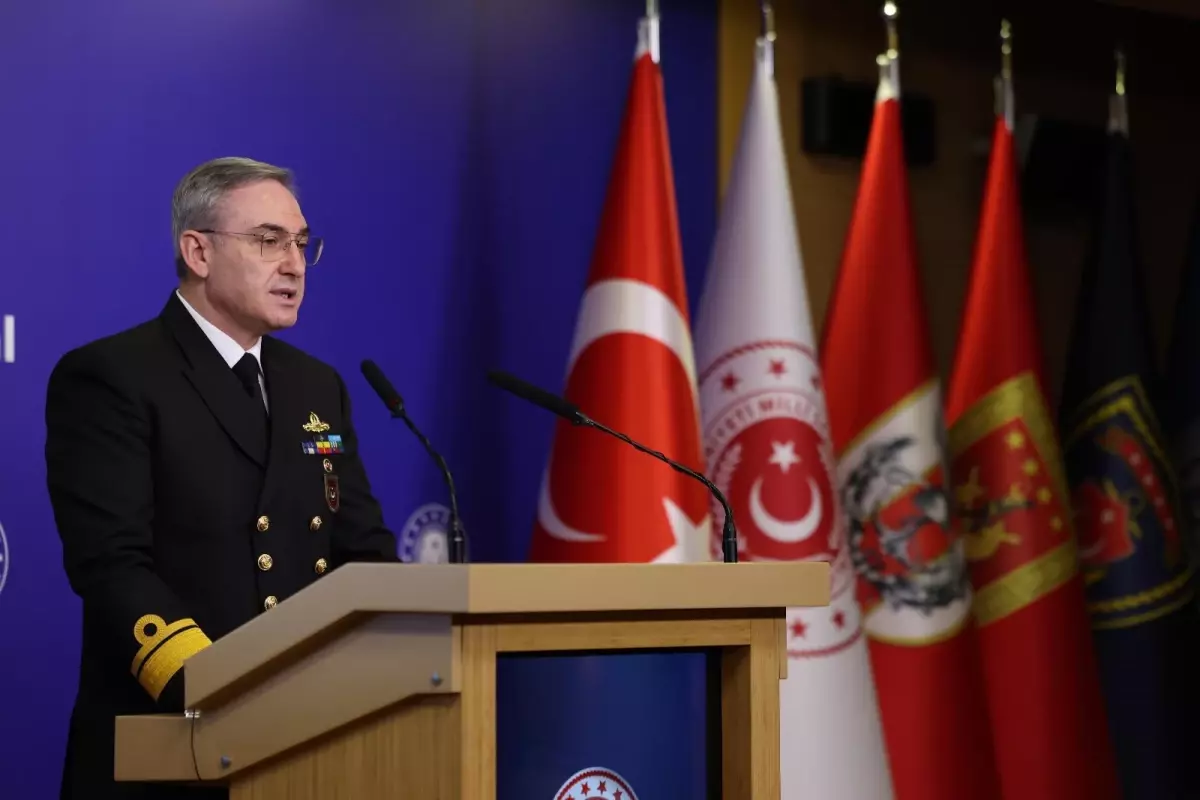 MSB: BAYRAĞIMIZA YÖNELİK SALDIRI, ORGANİZE BİR PROVOKASYONDUR