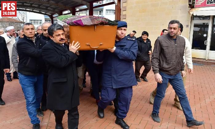 ŞEHİT ASTSUBAYIMIZ TEKİNASLAN’IN VEFAT EDEN ANNESİNİN CENAZESİ DEFNEDİLDİ