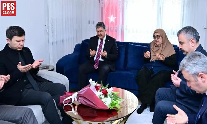 Vali Yılmaz, şehit uzman çavuş Mevlüt Kahveci’nin ailesini ziyaret etti