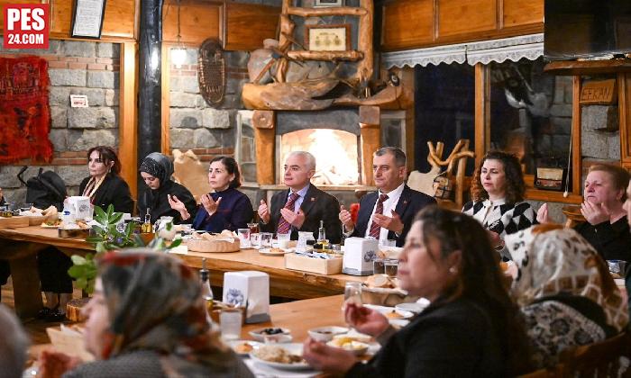 VALİ TURAN, ŞEHİT AİLELERİ VE GAZİLERLE İFTAR YAPTI