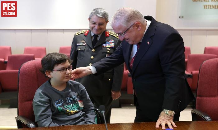 BAKAN GÜLER, ŞEHİT VE GAZİ ÇOCUKLARI İLE BULUŞTU