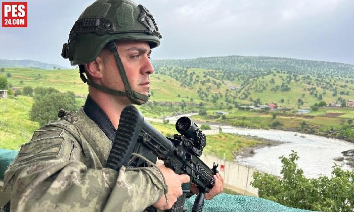 MEHMETÇİK SINIRIN SIFIR NOKTASINDA BAYRAMLAŞTI