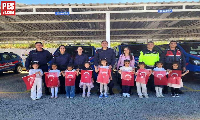 Minik öğrenciler Jandarmayı yakından tanıdı