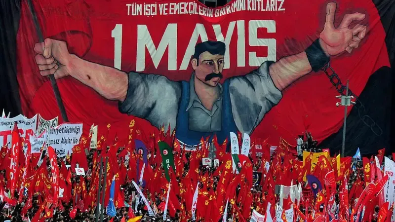 TAKSİM MEYDANI SİYASİ VE TARİHİ AÇIDAN NEDEN ÖNEMLİ?