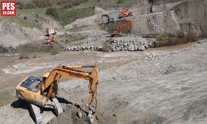 TSK HEYELANIN KAPATTIĞI KARAYOLUNA KÖPRÜ KURUYOR
