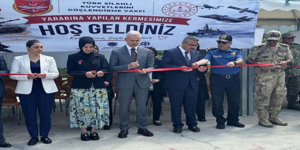 TÜRK SİLAHLI KUVVETLERİNİ GÜÇLENDİRME VAKFINA DESTEK KERMESİ DÜZENLENDİ