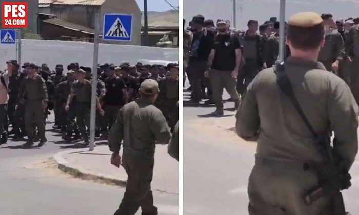 KOMUTANLARINA KIZAN ASKERLER ÜSLERİNİ TERK ETTİ