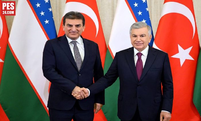 Cumhurbaşkanı Mirziyoyev, OYAK ve Evyap yönetimleriyle yeni yatırım projelerini görüştü