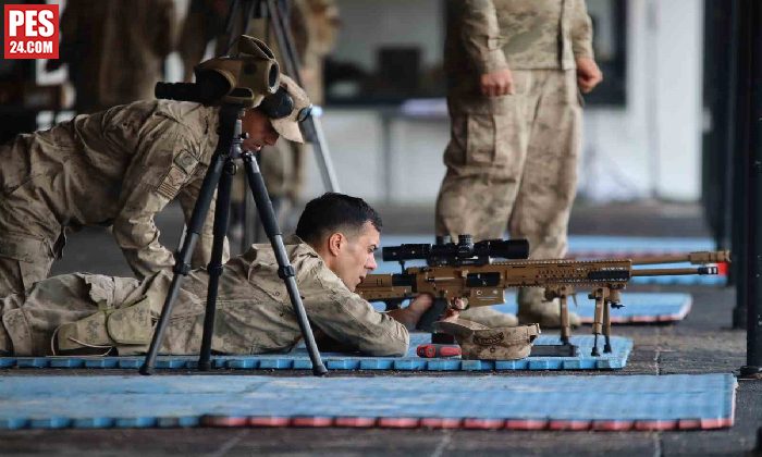 Foça’da Boran-8 yarışmasında 19 ülkeden 36 takım mücadele ediyor