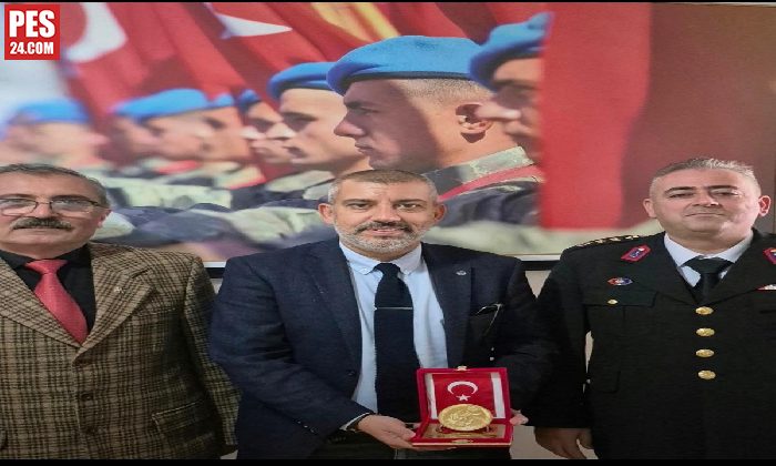 Hayırsever iş insanına altın madalya ve berat