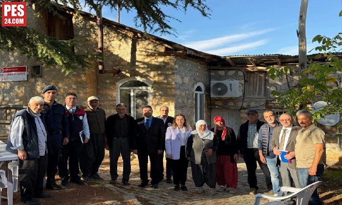 Kaymakam Tuğçe Yılmaz İlçe Janarma Komutanı V. Astsubay  köy ziyaretlerinde talepleri dinledi